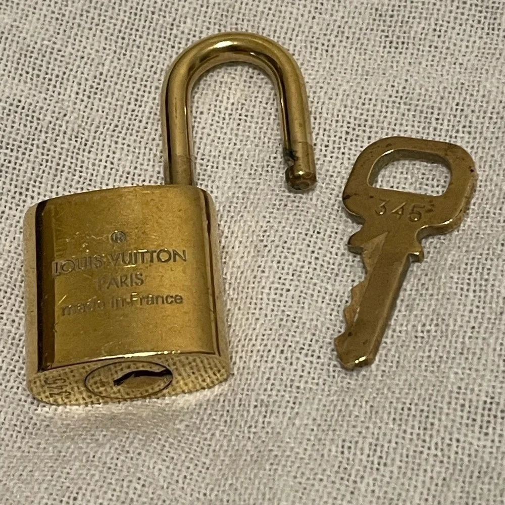 Louis Vuitton Lock and Key 345